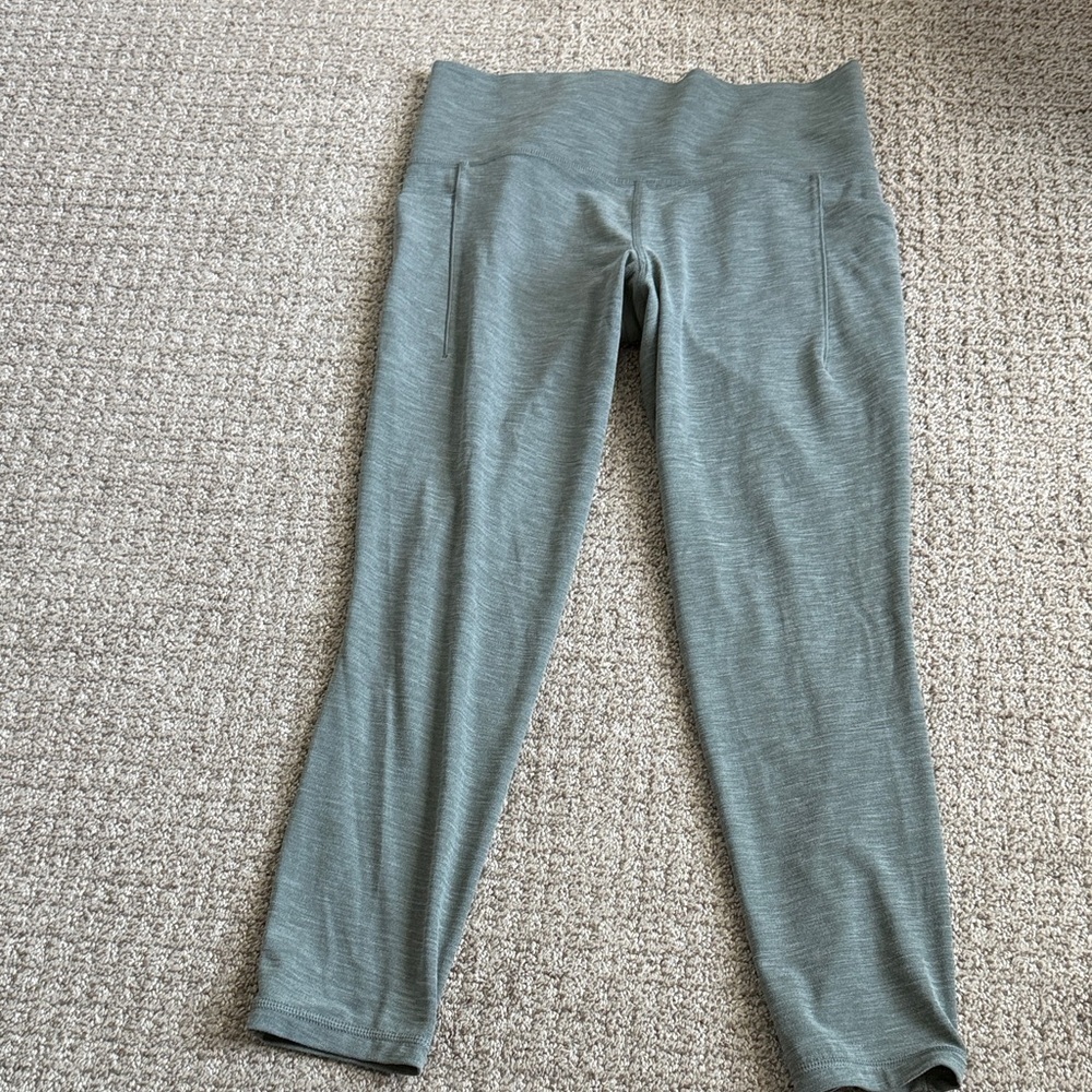 Athleta Salutation Stash High-Rise Leggings in Sage Heather